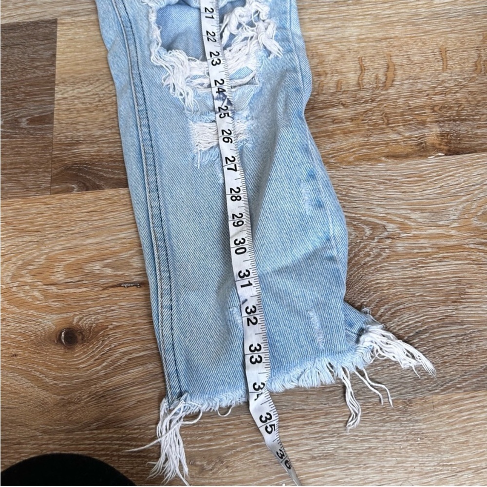 Abercrombie & Fitch Light Blue Distressed Jeans Mom Jeans - Picture 4 of 8